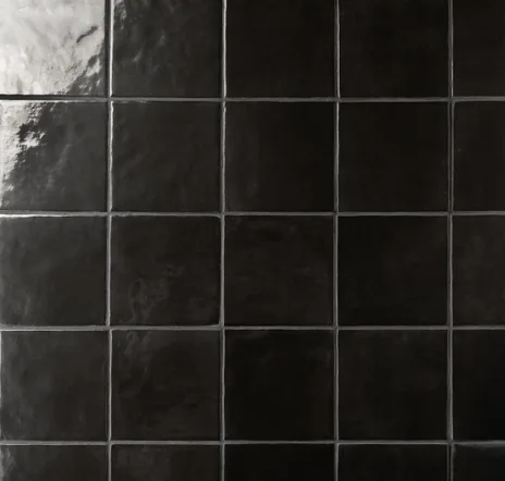 main sample image of Black Cloe